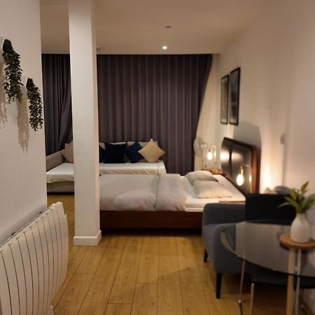Sleep6 In Leicester Square, Soho Vr7 Londres Extérieur photo